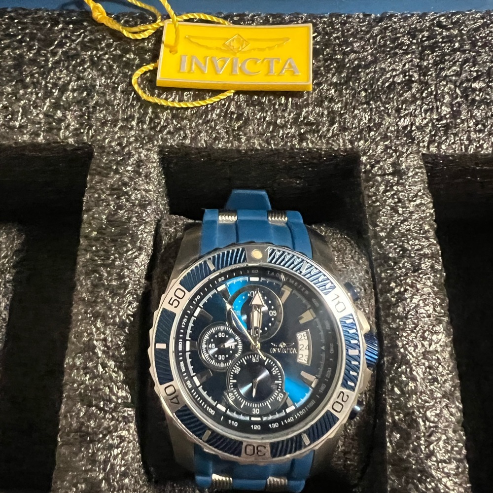 Invicta Pro Diver - SCUBA men's watch, model number 22429. - Gently Worn - Picture 12 of 13